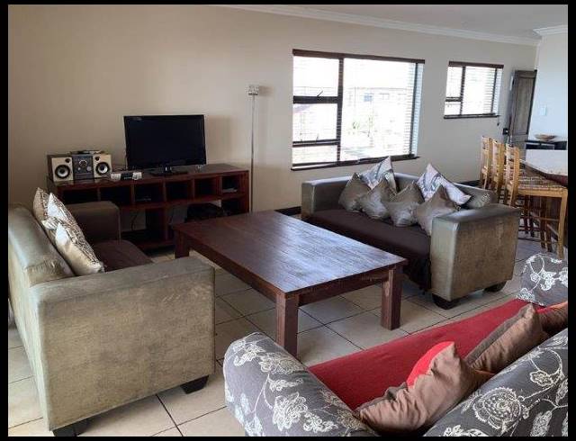 3 BEDROOM APARTMENT FOR SALE IN SHELLY BEACH